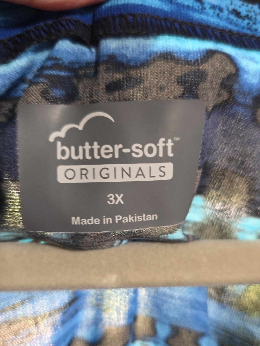 NWT Buttersoft Women's Scrub/Uniform Top V-Neck Pockets Lightweight Soft Sz‎ 3X - Picture 2 of 11
